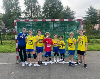 Wat zijn we bij DES'72 trots op onze handballers van de E-jeugd